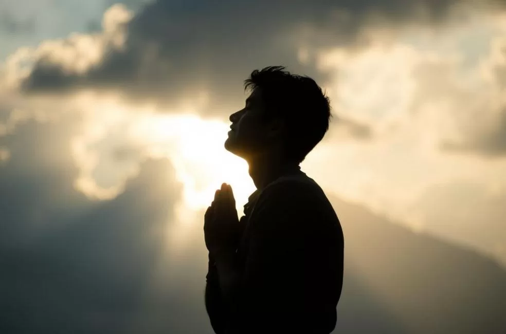 Superando a Traição: Um Caminho de Perdão e Restauração para Cristãos