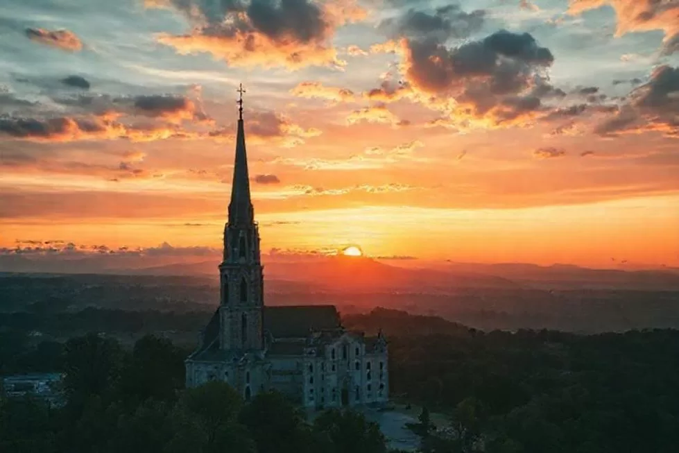 Compreendendo o Arrependimento de Deus: Perspectivas Teológicas e Reflexões Práticas