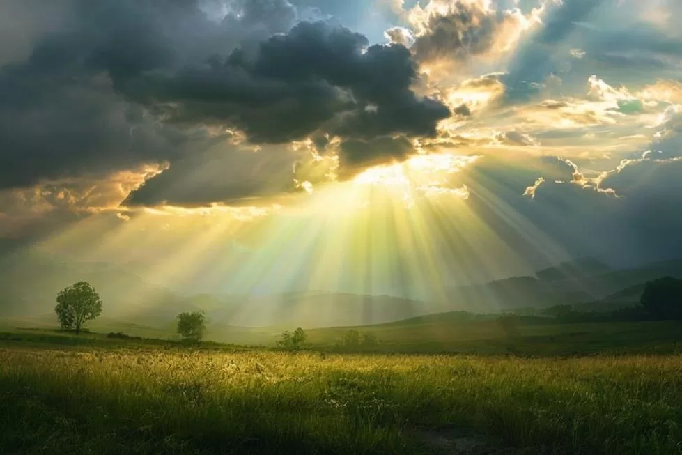 Vencendo a Tempestade: Como Superar Pensamentos Negativos com a Luz da Fé